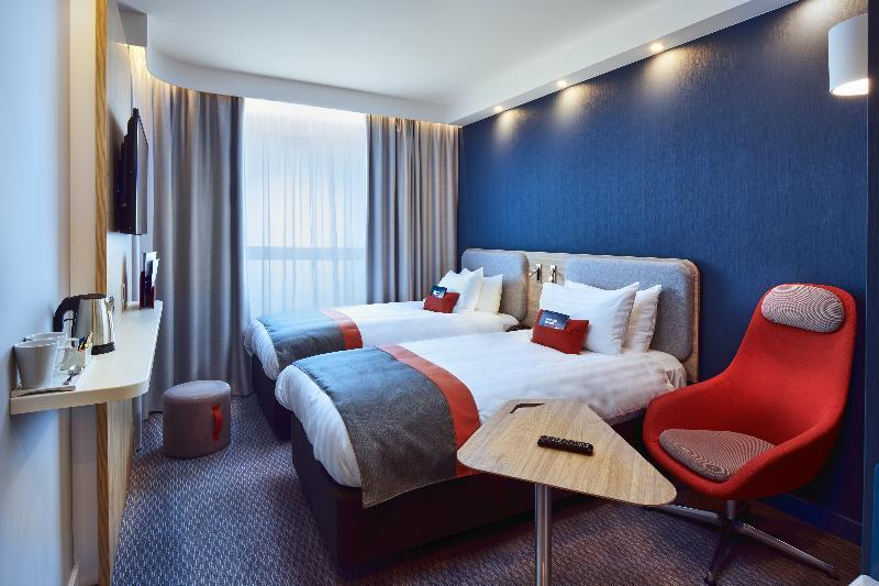 Holiday Inn Express Гибралтар Экстерьер фото