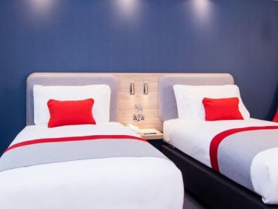 Holiday Inn Express Гибралтар Экстерьер фото